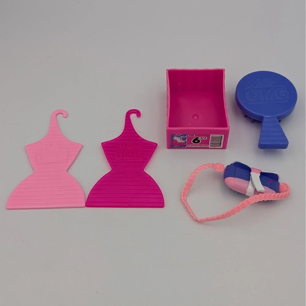 LOL OMG Cheer Diva All Star BBs Fashion Doll with Accessories and Stand Set